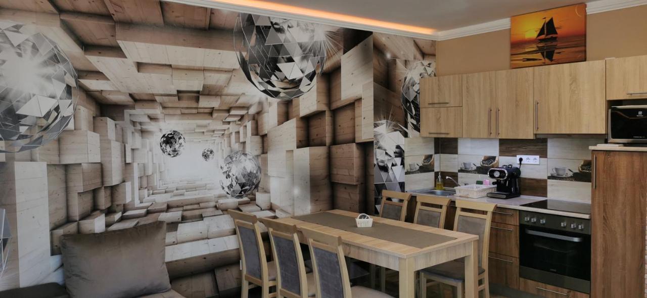 Balaton&Center Wellness Apartman Siofok Exterior photo